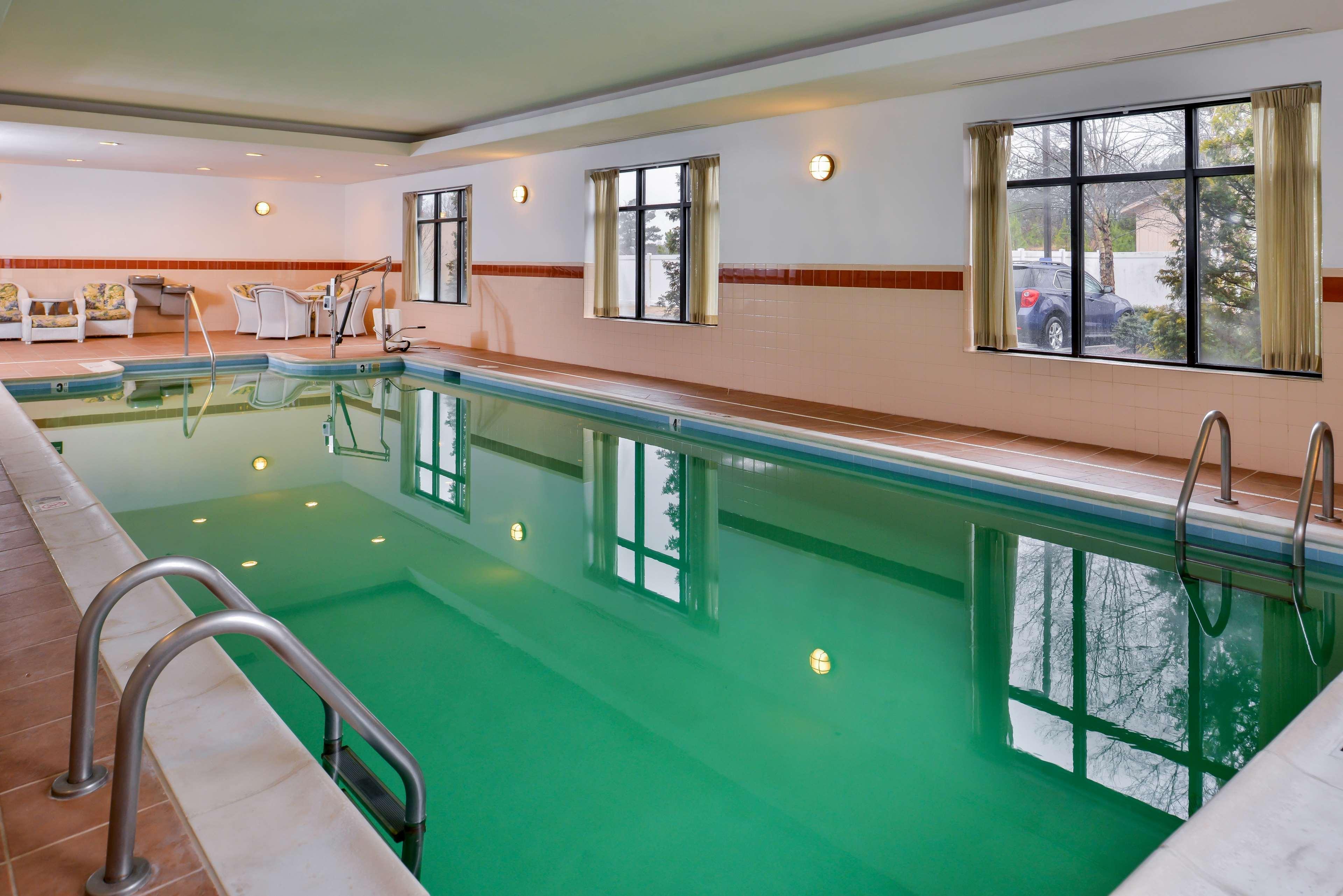 Hampton Inn Емпорія Екстер'єр фото
