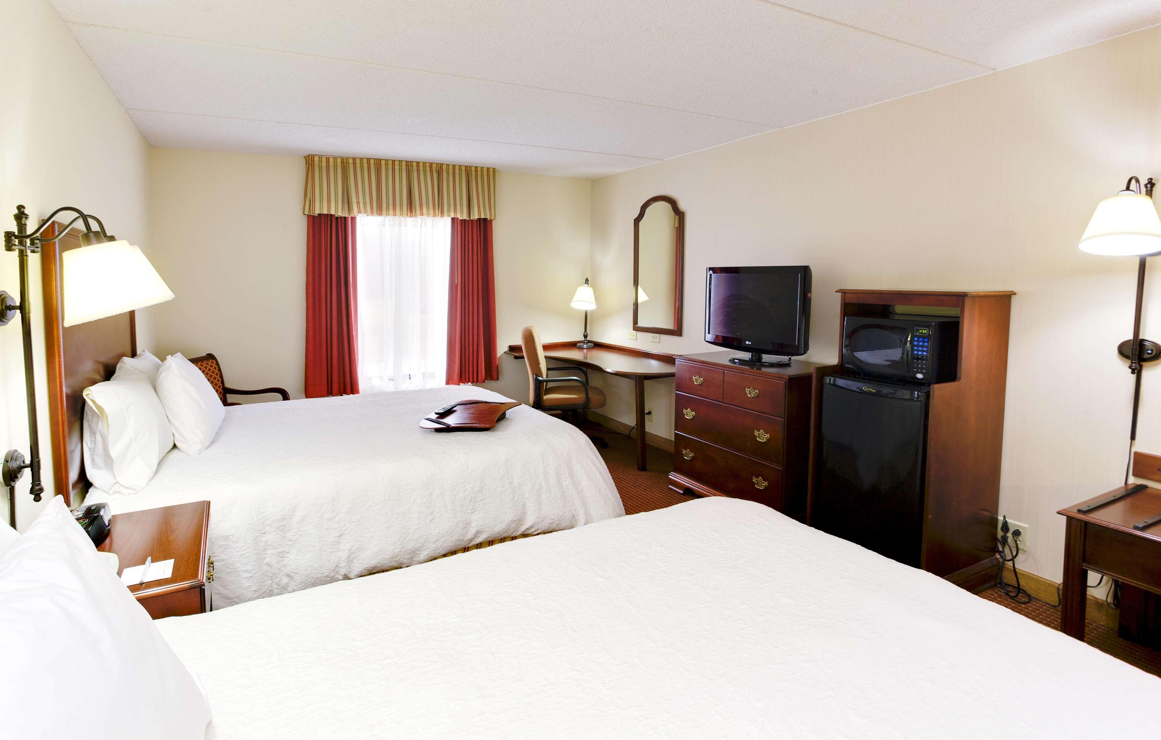 Hampton Inn Емпорія Екстер'єр фото