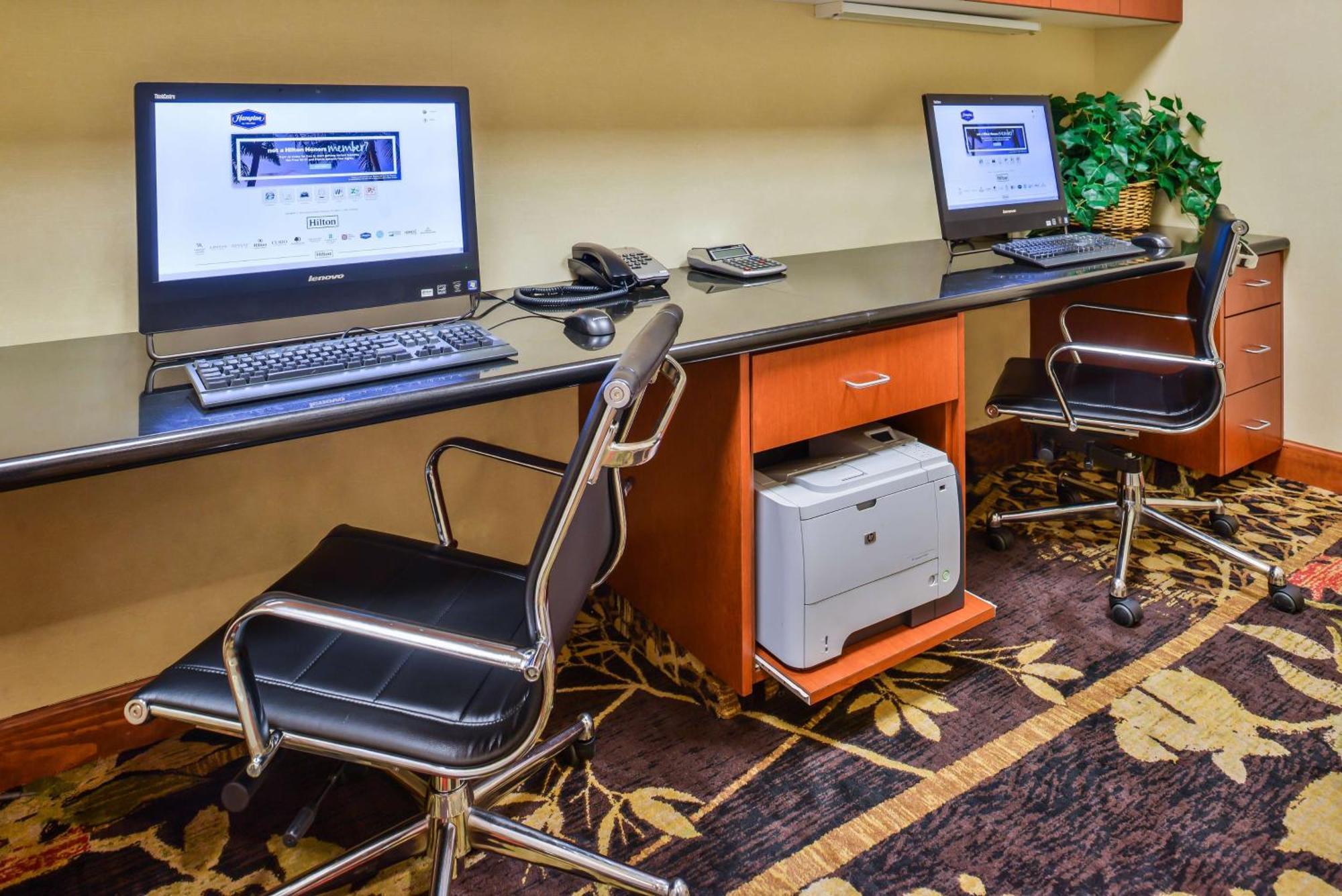 Hampton Inn Емпорія Екстер'єр фото